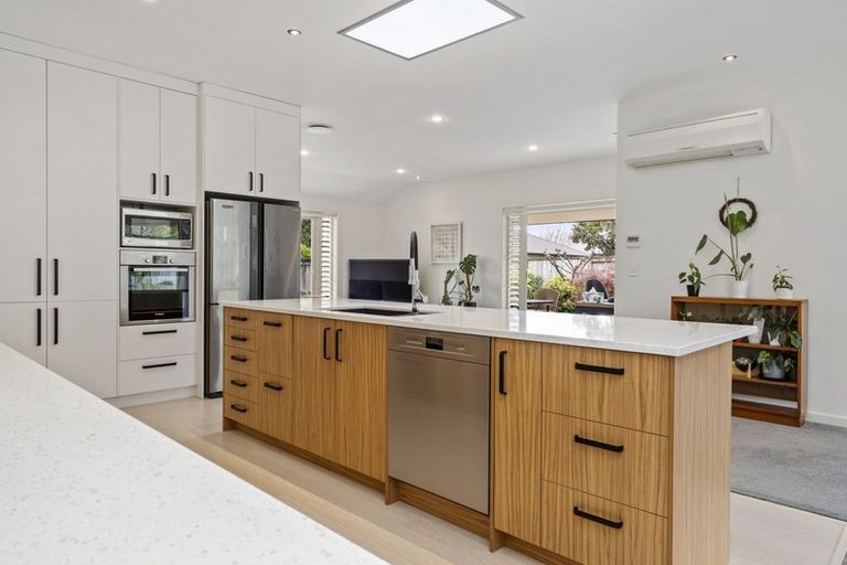 Photo of property in 7 Norfolk Drive, Cambridge, 3434