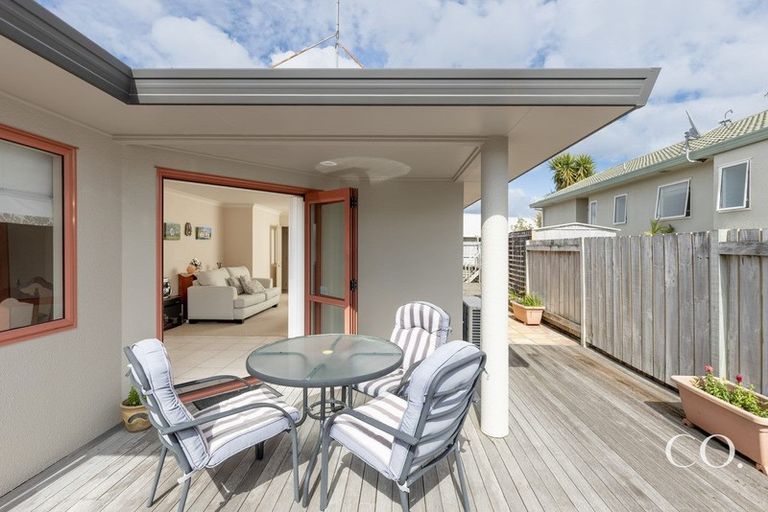 Photo of property in 62 Dalton Drive, Papamoa Beach, Papamoa, 3118