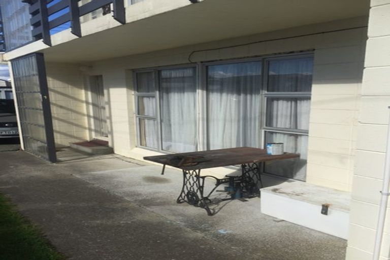 Photo of property in 4/84 Freyberg Street, Lyall Bay, Wellington, 6022