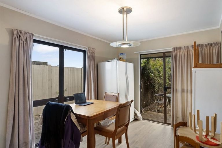 Photo of property in 67 Rosier Road, Glen Eden, Auckland, 0602