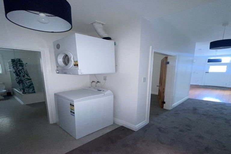 Photo of property in 107 Tasman Street, Mount Cook, Wellington, 6021