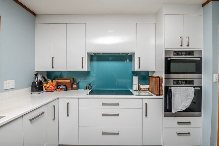 Photo of property in 26 Burbank Crescent, Churton Park, Wellington, 6037