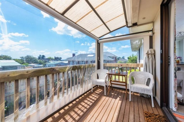 Photo of property in 88 Roberts Road, Te Atatu South, Auckland, 0610