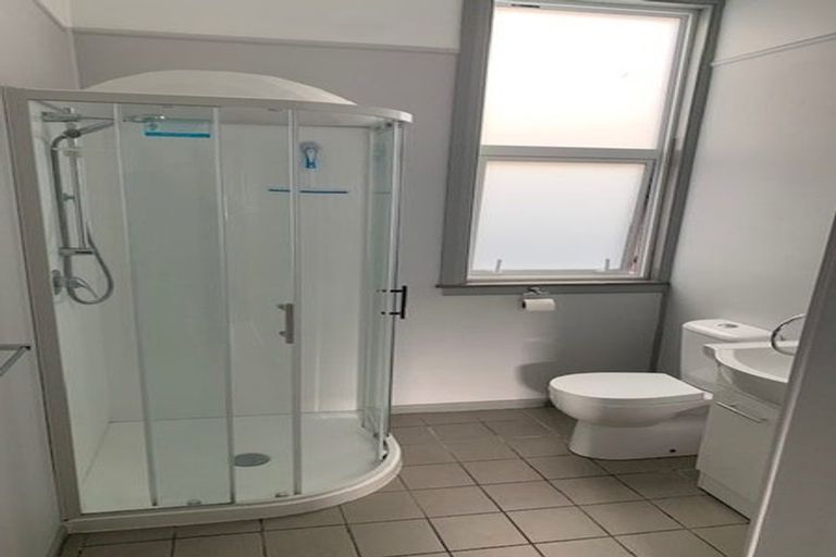 Photo of property in 1/8 Waipapa Road, Hataitai, Wellington, 6021