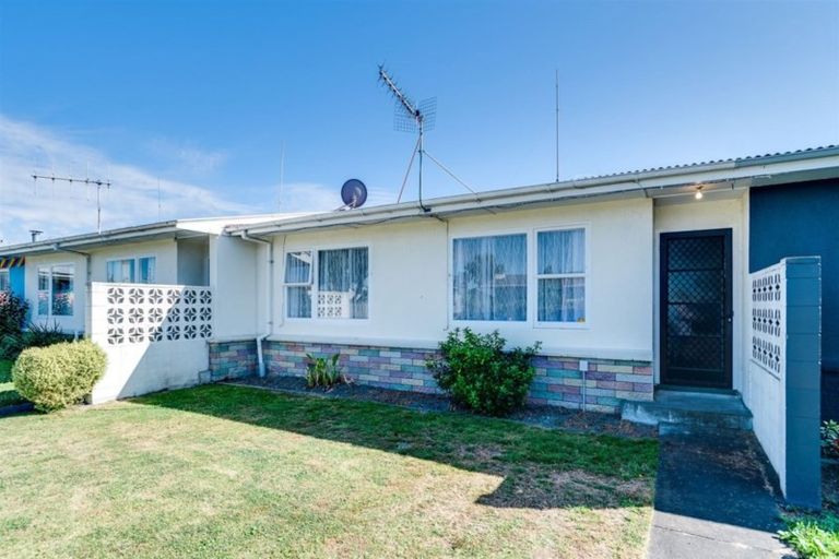 Photo of property in 5/82 Meeanee Road, Taradale, Napier, 4112