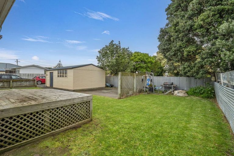 Photo of property in 49a Thatcher Street, Castlecliff, Whanganui, 4501