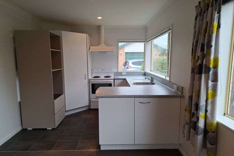 Photo of property in Miramar Villas, 12/6u Brussels Street, Miramar, Wellington, 6022