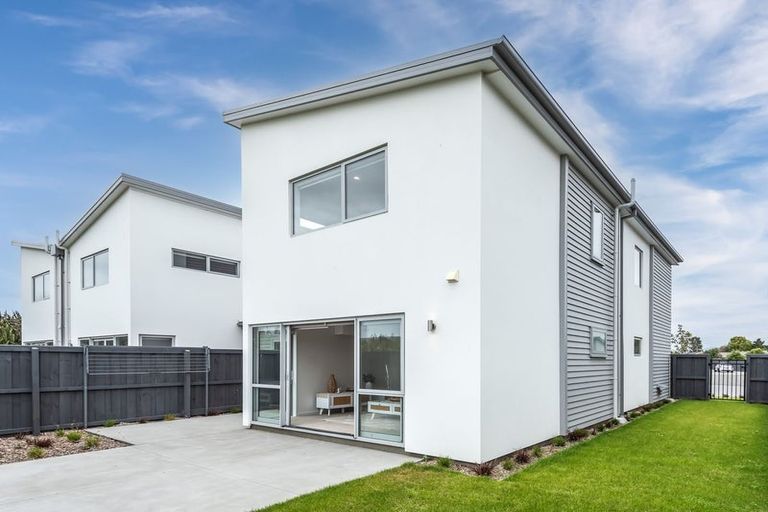 Photo of property in 9 Kakapo Lane, Redwood, 8051