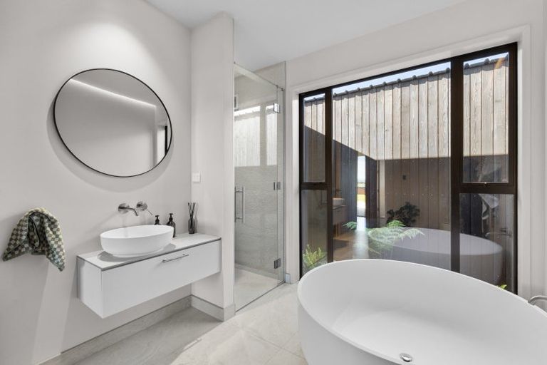 Photo of property in 173 Kingsdale Park Drive, Aokautere, Palmerston North, 4471