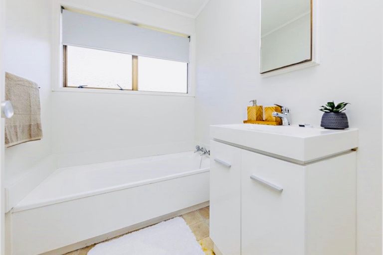 Photo of property in 3 Dewhurst Place, Favona, Auckland, 2024