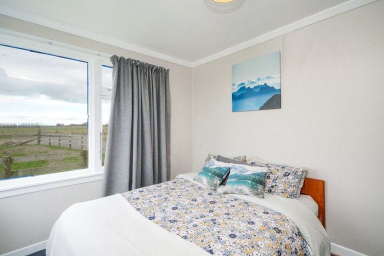 Photo of property in 565 Otautau Wreys Bush Road, Waikoura, Otautau, 9689