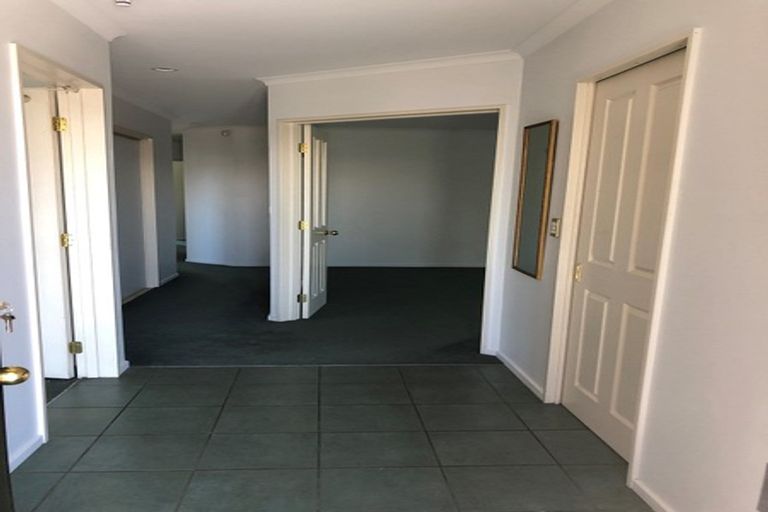 Photo of property in 10 Joe Burns Place, Wigram, Christchurch, 8042