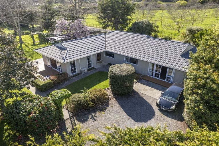 Photo of property in 97 Gear Road, Te Horo, Otaki, 5582