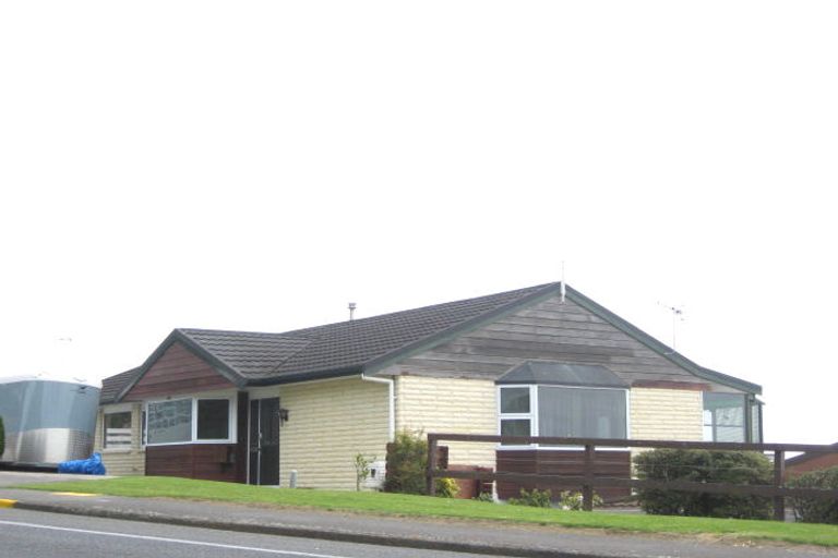 Photo of property in 2/74 South Road, Blagdon, New Plymouth, 4310