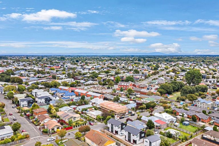 Photo of property in 91 Olliviers Road, Phillipstown, Christchurch, 8011