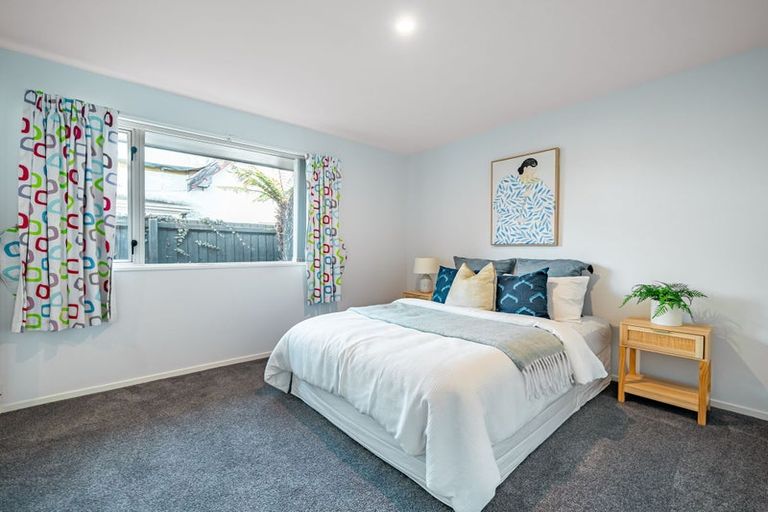 Photo of property in 112 Gayhurst Road, Dallington, Christchurch, 8061