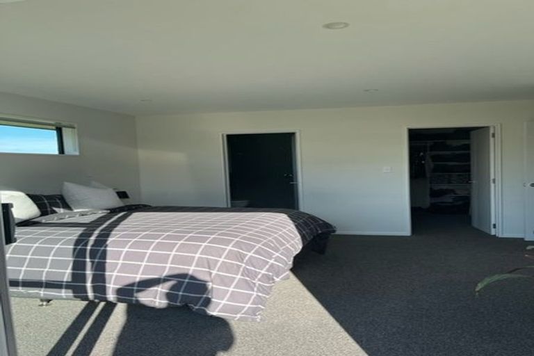 Photo of property in 17 Mcquillan Avenue, Woodend, 7610