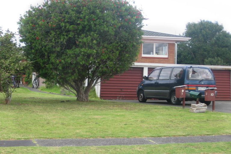 Photo of property in 3/10 Trafalgar Road, Milford, Auckland, 0620