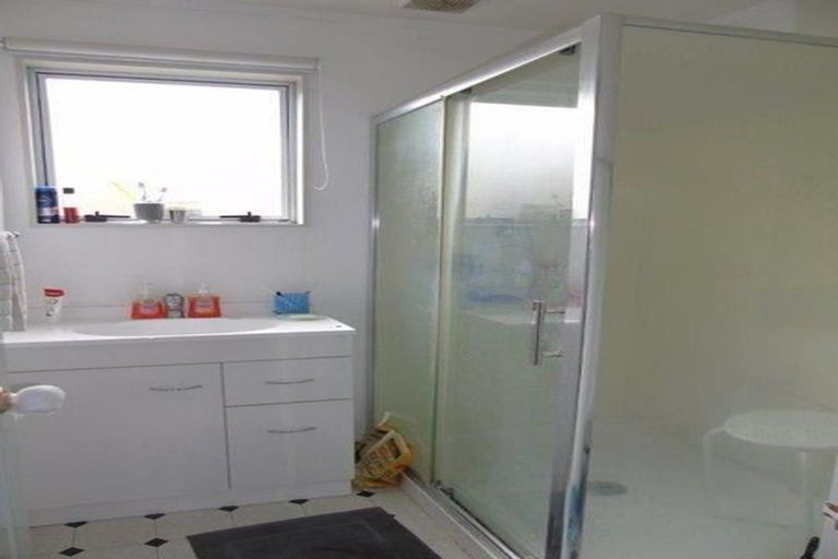 Photo of property in 1 Takatimu Way, Johnsonville, Wellington, 6037