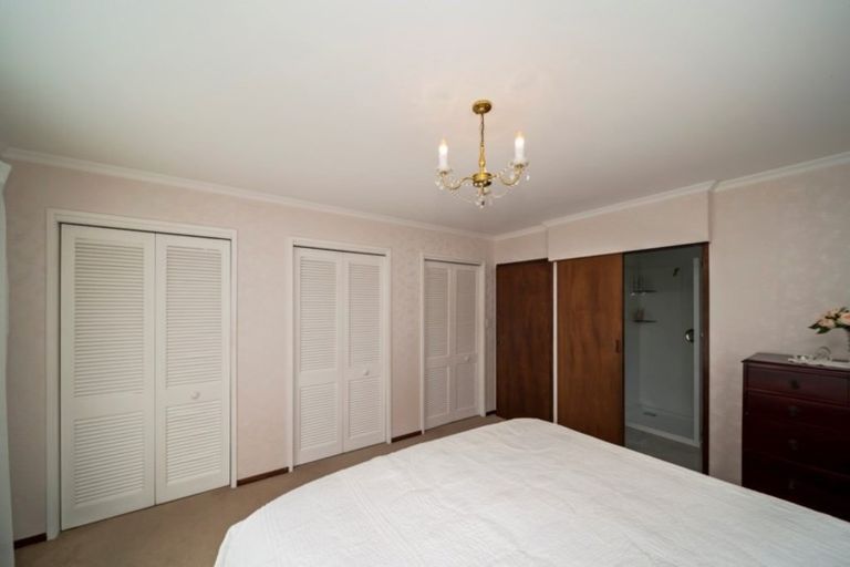 Photo of property in 311 Opunake Road, Cardiff, Stratford, 4391