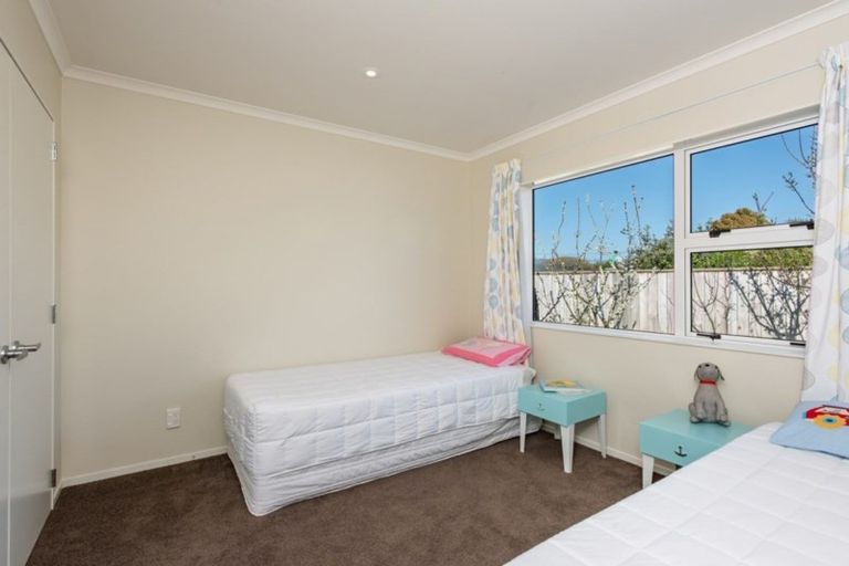 Photo of property in 10 Sue Avenue, Otaki, 5512
