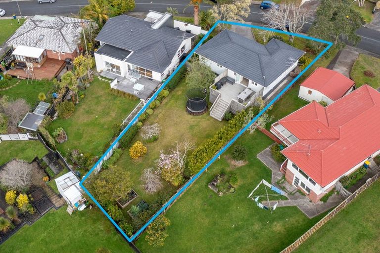 Photo of property in 25 Agincourt Street, Glenfield, Auckland, 0629