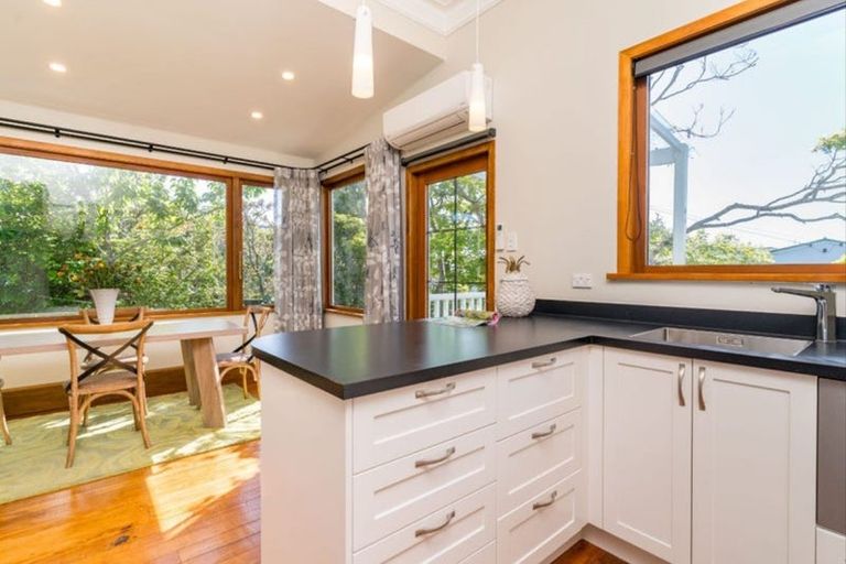 Photo of property in 143 Kenmure Road, Kenmure, Dunedin, 9011