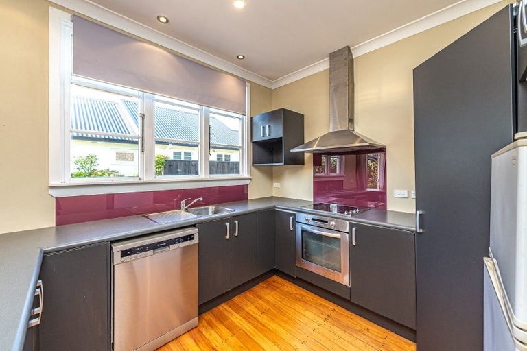 Photo of property in 8 Peakes Road, Saint Johns Hill, Whanganui, 4501