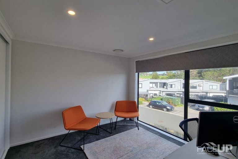 Photo of property in 2 Wai Place, Westgate, Auckland, 0614