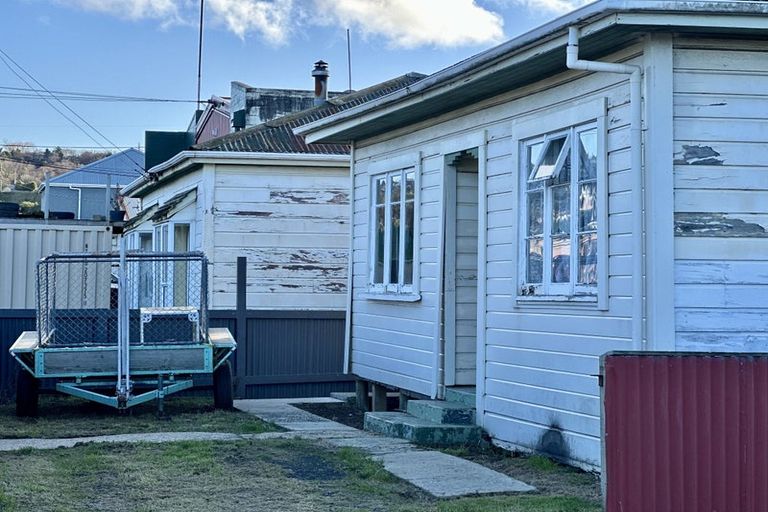 Photo of property in 55 Reid Road, South Dunedin, Dunedin, 9012