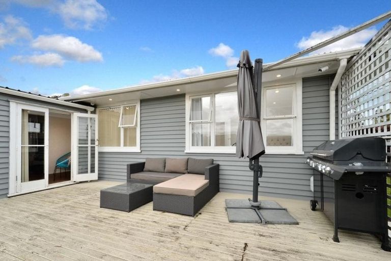 Photo of property in 74 Pooks Road, Ranui, Auckland, 0612