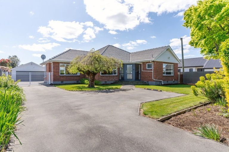 Photo of property in 106 Aorangi Road, Bryndwr, Christchurch, 8053