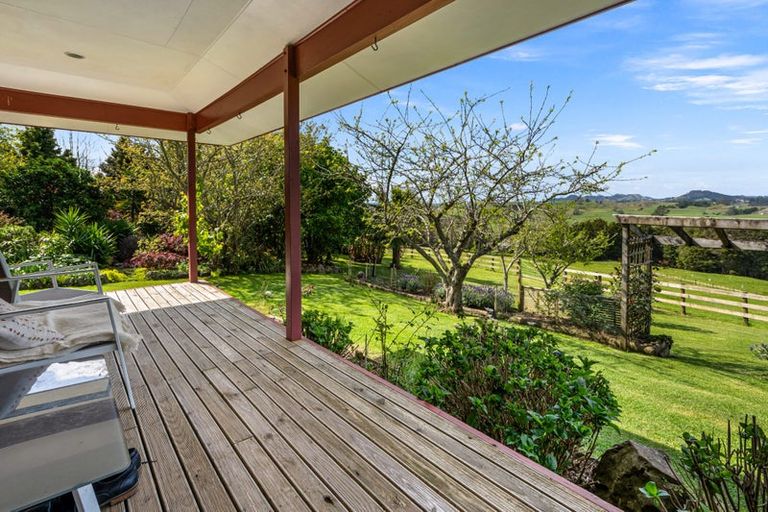 Photo of property in 211 Gray Road, Te Kamo, Kamo, 0185