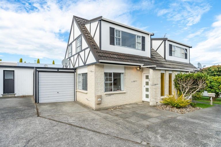 Photo of property in 11f5- John Street, Trentham, Upper Hutt, 5018