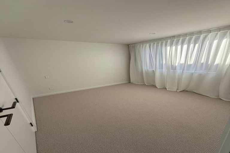 Photo of property in 16 Taurus Lane, Jacks Point, 9371