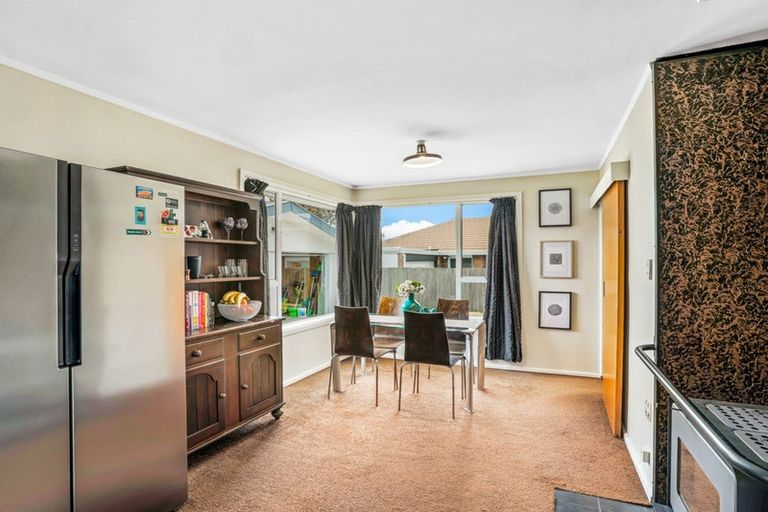 Photo of property in 4 Vivian Street, Burwood, Christchurch, 8083