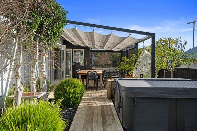 Photo of property in 227 Lakes Boulevard, Pyes Pa, Tauranga, 3112