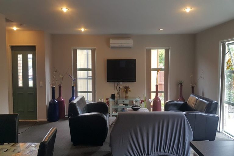 Photo of property in 100 Rattray Street, Riccarton, Christchurch, 8041