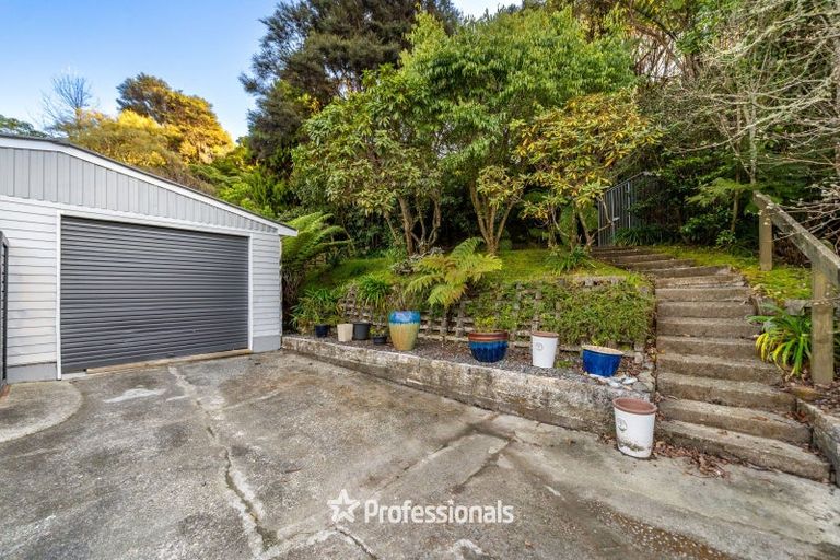 Photo of property in 14 Pinehaven Road, Pinehaven, Upper Hutt, 5019
