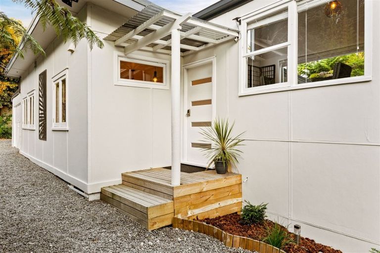 Photo of property in 9 Old North Road, Orewa, 0931