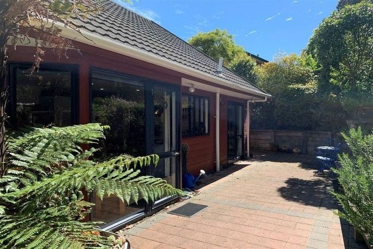 Photo of property in 99 Woodman Drive, Tawa, Wellington, 5028