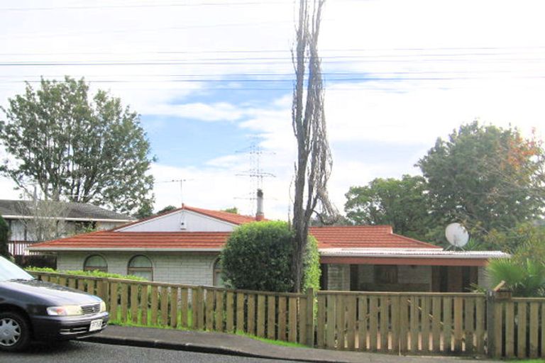 Photo of property in 53 Lincoln Park Avenue, Massey, Auckland, 0614