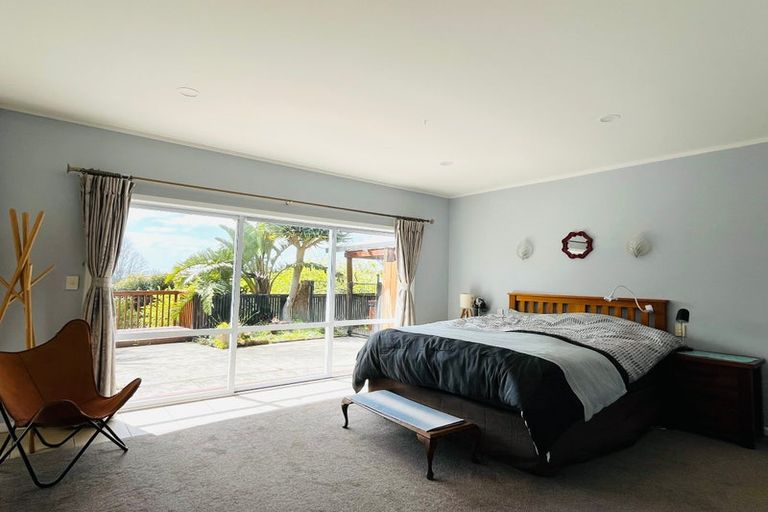 Photo of property in 21 Bleakhouse Road, Howick, Auckland, 2014