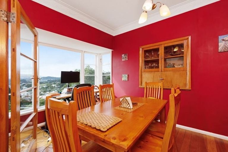 Photo of property in 15 Mertoun Terrace, Highbury, Wellington, 6012