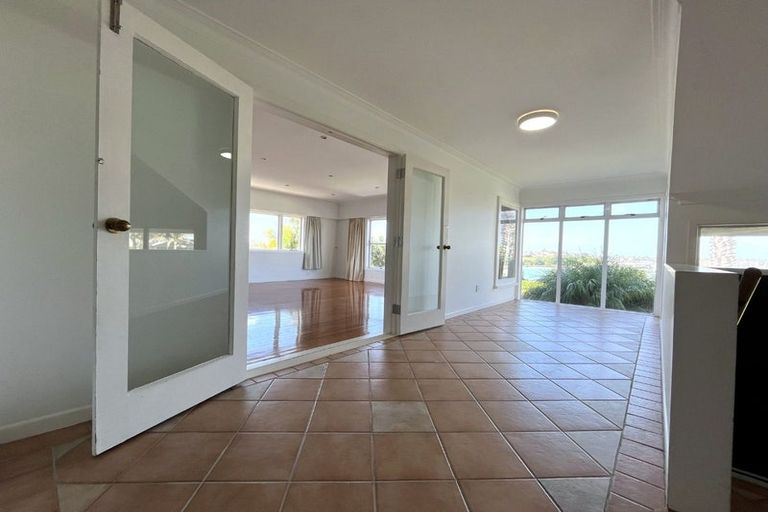 Photo of property in 26 Bucklands Beach Road, Bucklands Beach, Auckland, 2012