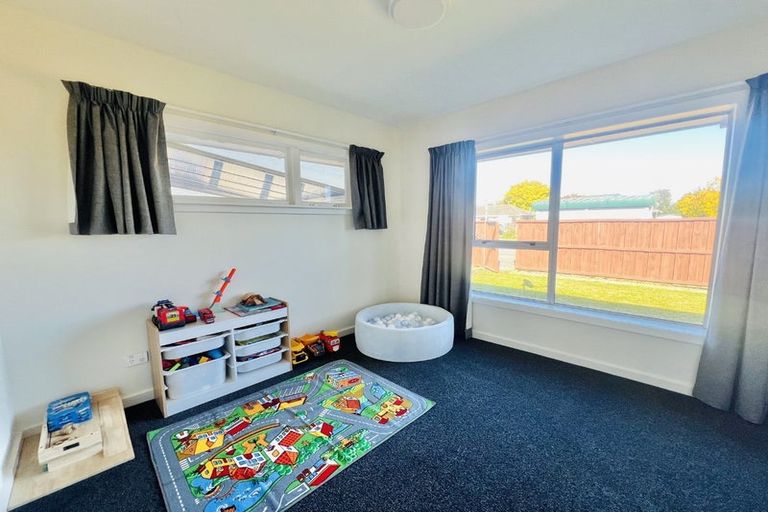 Photo of property in 176 Marshland Road, Shirley, Christchurch, 8061