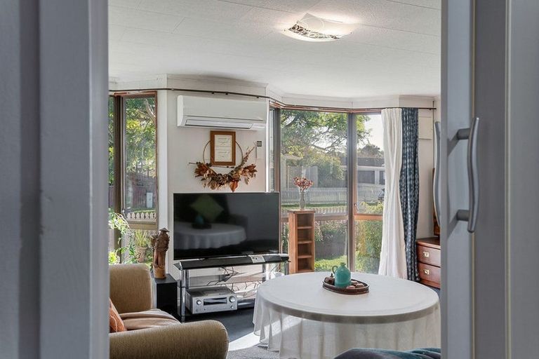 Photo of property in 34 Makarini Street, Paraparaumu, 5032