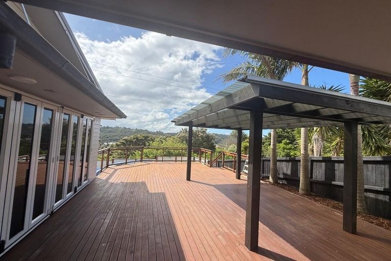 Photo of property in 112 Kittiwake Drive, Schnapper Rock, Auckland, 0632