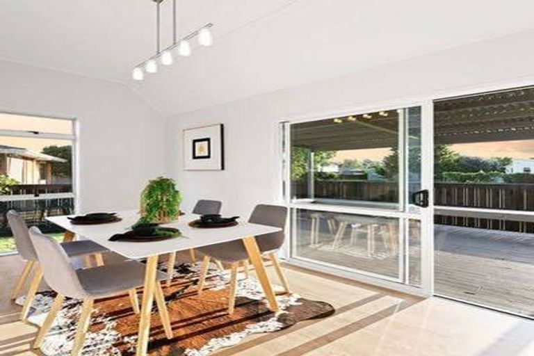 Photo of property in 19 Morrow Avenue, St Andrews, Hamilton, 3200