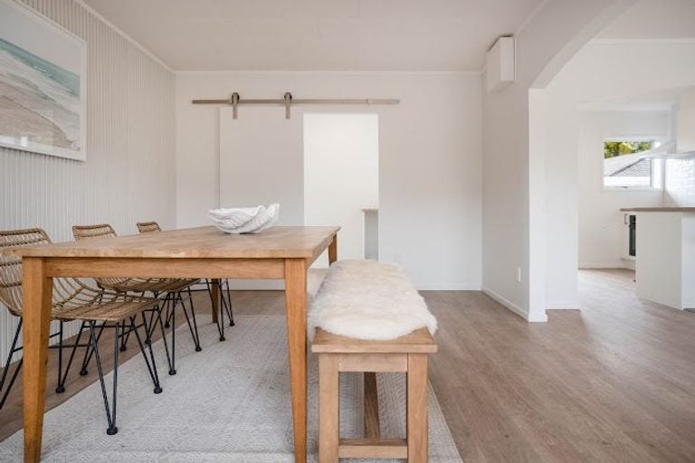 Photo of property in 3/83 Centreway Road, Orewa, 0931